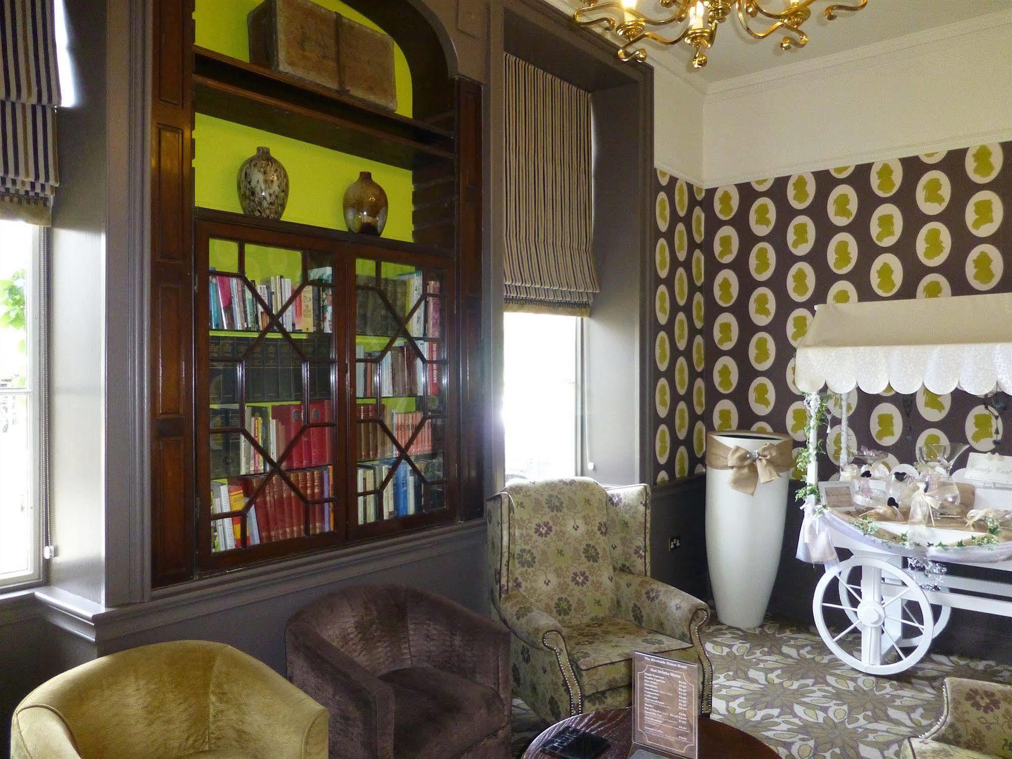 The Riverside House Hotel Mildenhall Ngoại thất bức ảnh